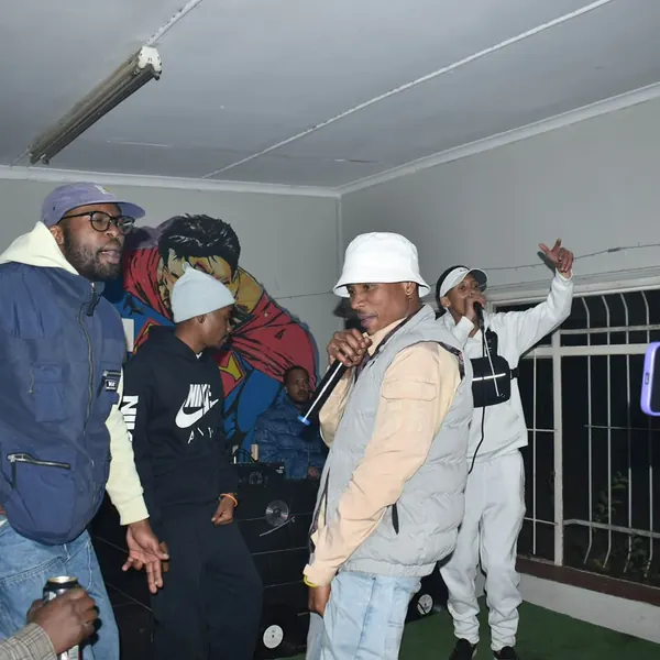 The SterkOpad crew at an indoor session